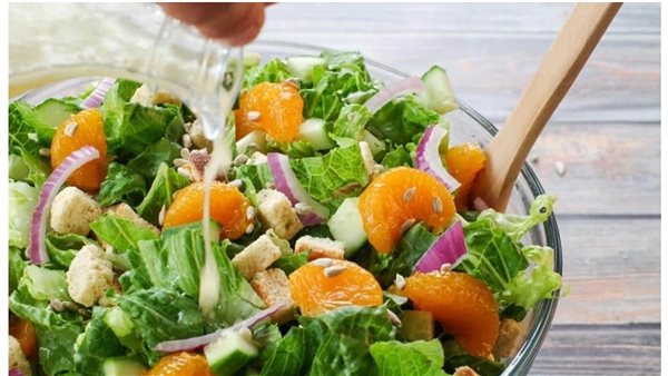 سلطة بالبرتقال 