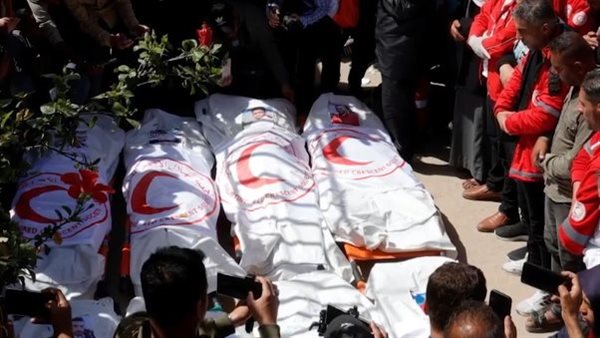 جنازة المسعفين الفلسطينيين