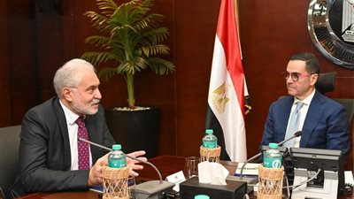 وزير الاستثمار يلتقي مسؤولي شركة يونيلفر مشرق لاستعراض مشروعات الشركة بالسوق المصري