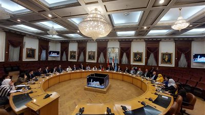 محافظ القاهرة يستقبل وفدًا صينيًا لمناقشة التعاون المشترك في مختلف المجالات