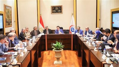 مصدر بـ الصحة: نقيب أطباء الأسنان وافق على تكليف الخريجين وفقًا للاحتياج بداية من دفعة 2023.. والنقابة تنفي وتلوّح بالتصعيد