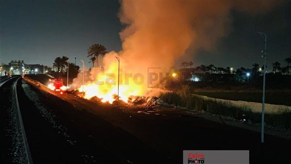 حريق مخلفات بأرض