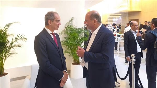 وزير الاتصالات 