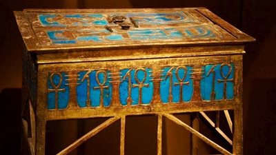 المتحف المصري بالتحرير يعلن عرض صندوق حلي يعود لعصر الدولة الحديثة | صور 