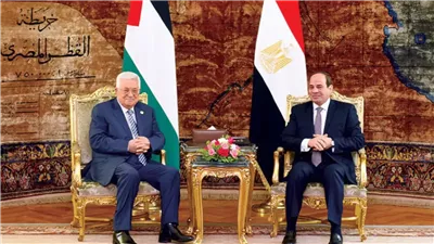 محمود عباس يشيد بتصريحات الرئيس السيسي بشأن موقف مصر الثابت من القضية الفلسطينية