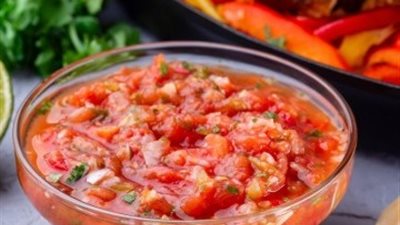 طريقة عمل الدقوس الحار بالخلاط.. تقدم باردة أو ساخنة