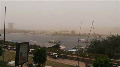 تفاصيل غلق حركة الملاحة النهرية في أسوان بسبب التقلبات الجوية | بث مباشر