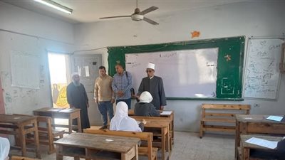 رئيس القاهرة الأزهرية يشدد على منع الغش والتزام المنتدبين باللجان بتسليم الهواتف بأول أيام امتحانات النقل الثانوي