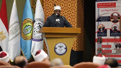 التصريح بالشذوذ والعوج.. أمين البحوث الإسلامية: لا أعرف زمانا واجهت فيه الأخلاق والقيم تحديات كهذا الزمان 