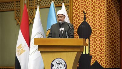 الذكاء الاصطناعي والآثار.. ‏رئيس جامعة الأزهر يدعو كليات الشريعة لإنشاء مقررات فقهية للكليات الجديدة