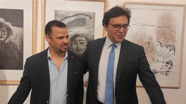 وزير الثقافة والدكتور