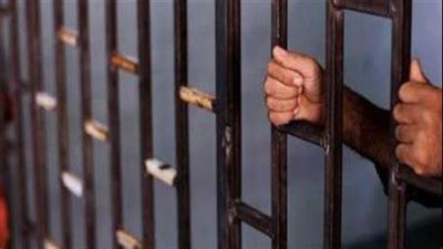 تفاصيل مقتل شاب على يد جاره إثر مشاجرة في الشارع بقنا | بث مباشر