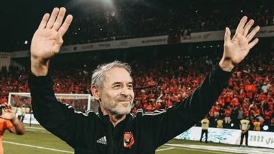 شوبير: هل هناك أيادٍ خفية ساهمت في توتر العلاقة بين كولر ولاعبي الأهلي؟