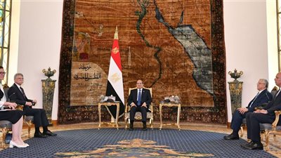 السيسي يستقبل رئيس البرلمان المجري.. ويشدد على ضرورة استئناف وقف إطلاق النار بغزة