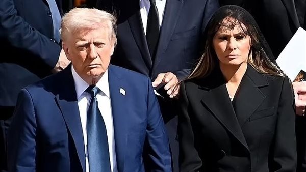 الرئيس الأمريكي دونالد