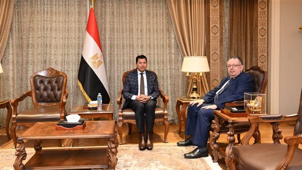 وزير الرياضة رفقة