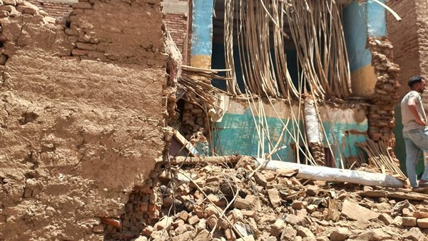 انهيار منزل 