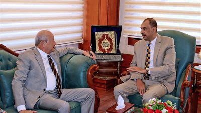 محافظ سوهاج يستقبل نجيب ساويرس لمناقشة مشروع دار وسلامة وبحث فرص الاستثمار بالمحافظة