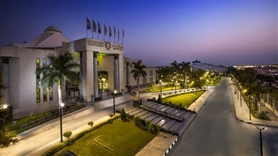 كلية طب الأسنان جامعة مصر للعلوم والتكنولوجيا تنظم أول مؤتمر لريادة الأعمال | صور