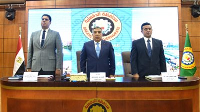 محافظ الدقهلية يطلب الوقوف دقيقة حدادًا على روح السكرتير العام خلال اجتماع المجلس التنفيذي