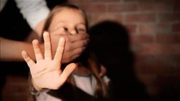 التعدي على صغيرة