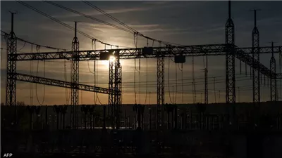 جارٍ إصلاحه.. انقطاع التيار الكهربائي بمدينة السلوم بعد تلف أحد المحولات 