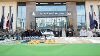 بحوزتهم مخدرات بـ مليار و283 مليون جنيه.. القبض على باقي عصابة جلب الحشيش الاصطناعي