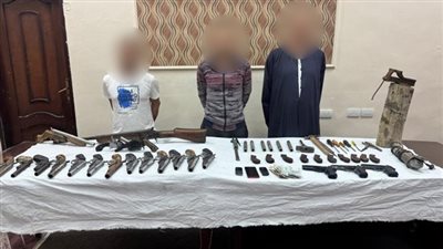 القبض على المتهمين بإدارة ورشة لتصنيع الأسلحة النارية بالبحيرة