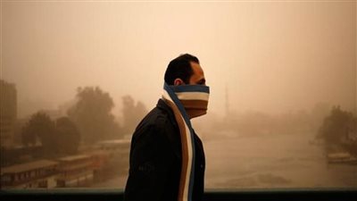 بمحلول منزلي وأقمشة مبللة.. ماذا تفعل عند حدوث عاصفة ترابية شديدة في منطقتك؟