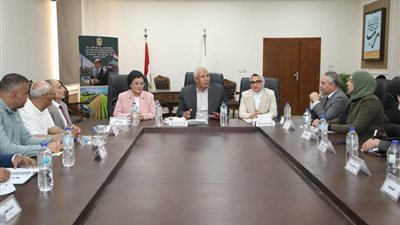 منح إعانات شهرية لأسر المتسربين من التعليم بالمناطق النائية في الوادي الجديد