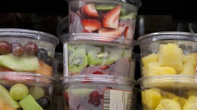 دراسة: البلاستيك المنزلي قد يكون مسؤولًا عن آلاف الوفيات بأمراض القلب سنويًا