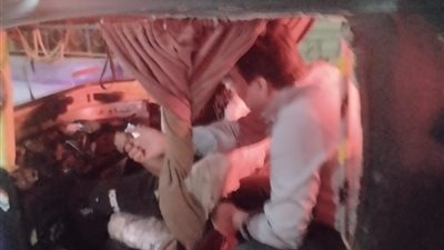 السائق طلب 50 جنيهًا.. رئيس مدينة بقنا يستقل توك توك متنكرًا لمراقبة الأجرة بعد شكاوى المواطنين