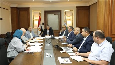 محافظ الجيزة يبحث آليات تطوير منظومة النظافة وتحقيق رضا المواطنين