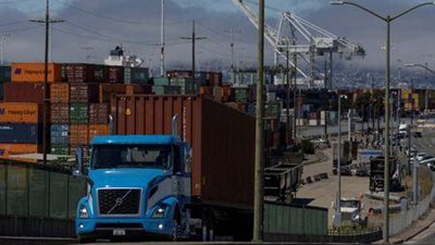 النواب الأمريكي يصوت لإلغاء الموافقة على قواعد كاليفورنيا للشاحنات الثقيلة عديمة الانبعاثات