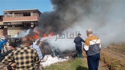 بـ 5 سيارات إطفاء وإسعاف.. السيطرة على حريق في مصنع تصنيع قطن بالغربية 