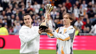 بسبب كأس العالم للأندية.. ريال مدريد يجدد عقد فاسكيز ومودريتش لمدة أسبوعين