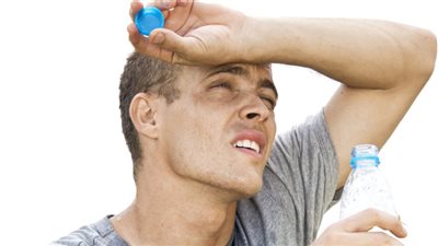 أضرار التعرض للشمس لفترات طويلة.. احذر بعضها يصل للسرطان