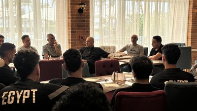 أبو ريدة يدعم منتخب الشباب قبل لقاء زامبيا بأمم إفريقيا