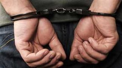 القبض على المتهمين بإصابة شخص في مشاجرة بالأسلحة البيضاء بالعبور