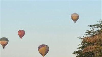 بسبب سوء الأحوال الجوية.. إلغاء رحلات البالون الطائر في الأقصر