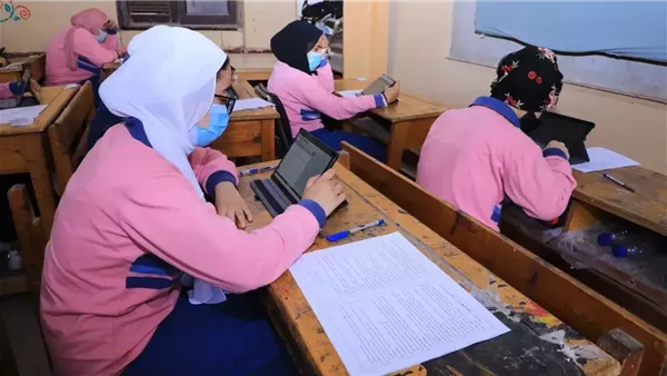 طلاب في لجنة امتحان