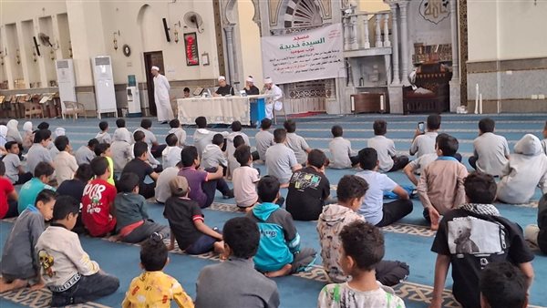 لقاء الطفل بمسجد