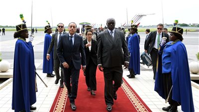 مدبولي يُشارك في حفل تنصيب الرئيس الجابوني بريس نجيما| صور