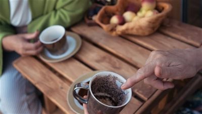 هل ChatGPT يقرأ فنجان القهوة؟.. القصة الكاملة لسيدة يونانية تكتشف خيانة زوجها بالذكاء الاصطناعي