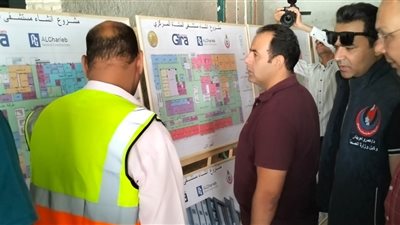 على مساحة 10 آلاف متر.. مساعد وزير الصحة يتفقد نسب الإنجاز بمستشفى المنشأة بسوهاج