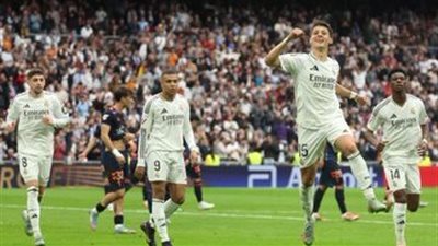ريال مدريد يفوز على سيلتا فيجو بثلاثية.. ويطارد برشلونة على صدارة الدوري الإسباني 