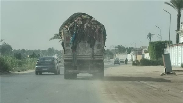  ضبط سيارة نقل مخلفات