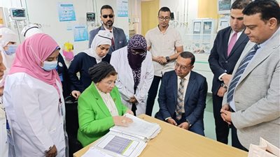 نائب وزير الصحة يوصي بتوسيع غرف المشورة الأسرية داخل وحدات الرعاية بأسوان