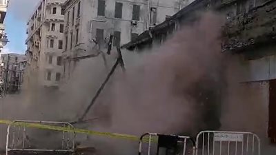 هدم أجزاء من 4 عقارات مخالفة بالإسكندرية