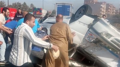 إصابة 10 أشخاص في انقلاب ميكروباص على الطريق الصحراوي الشرقي بالمنيا